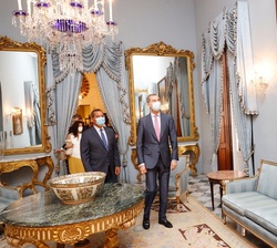 Su Majestad el Rey, durante su recorrido por las instalaciones de La Fortaleza